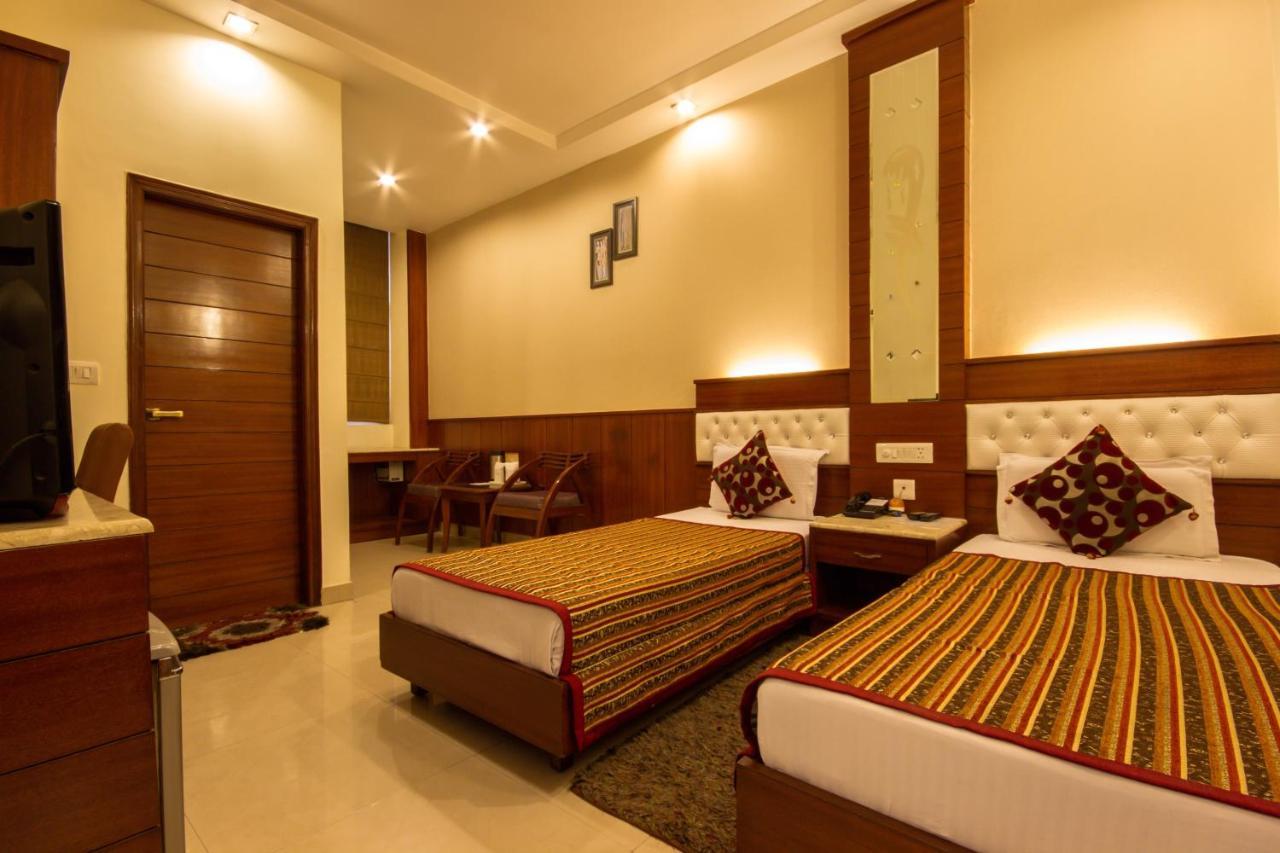 Hotel Aster Inn New Delhi Exteriér fotografie